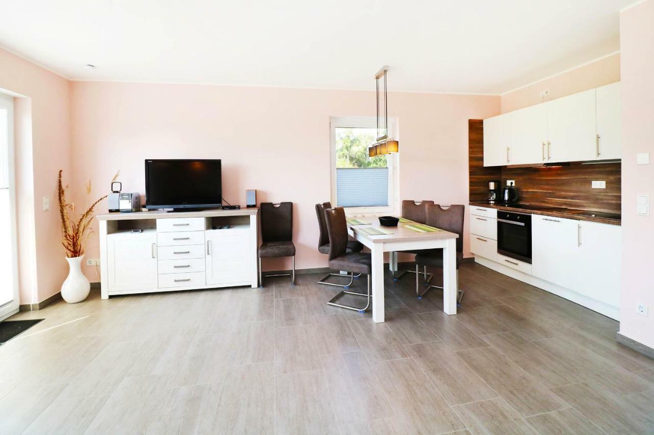 Ferienhaus Wis Mit Sauna Karlshagen المظهر الخارجي الصورة